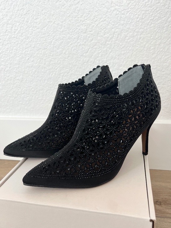 J.Renee Shoes - J. Renee Black Shooties, Women's Size 8.5, Excellent Condition